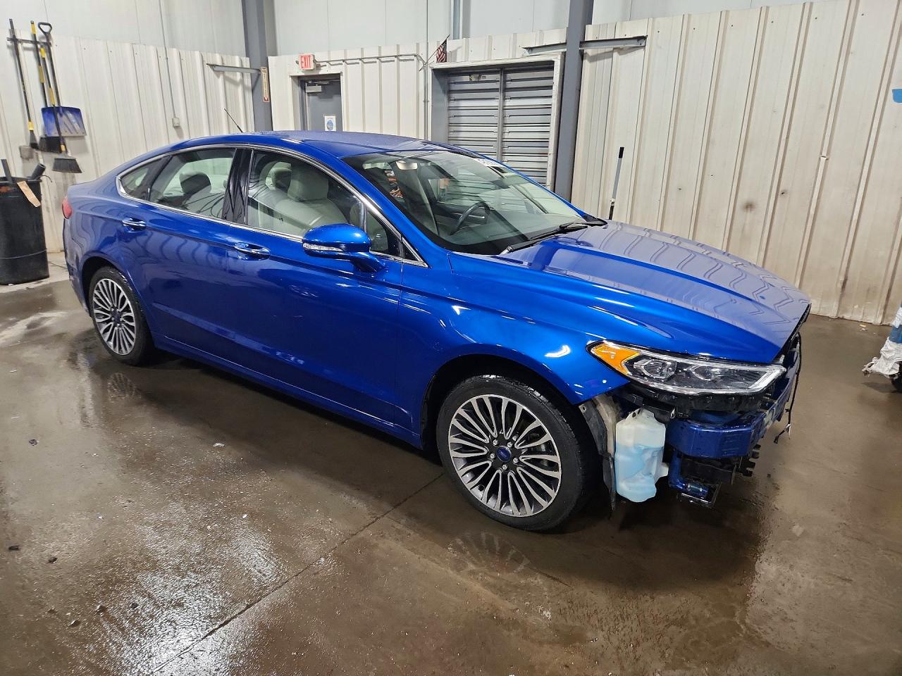 2017 FORD FUSION SE photo 4