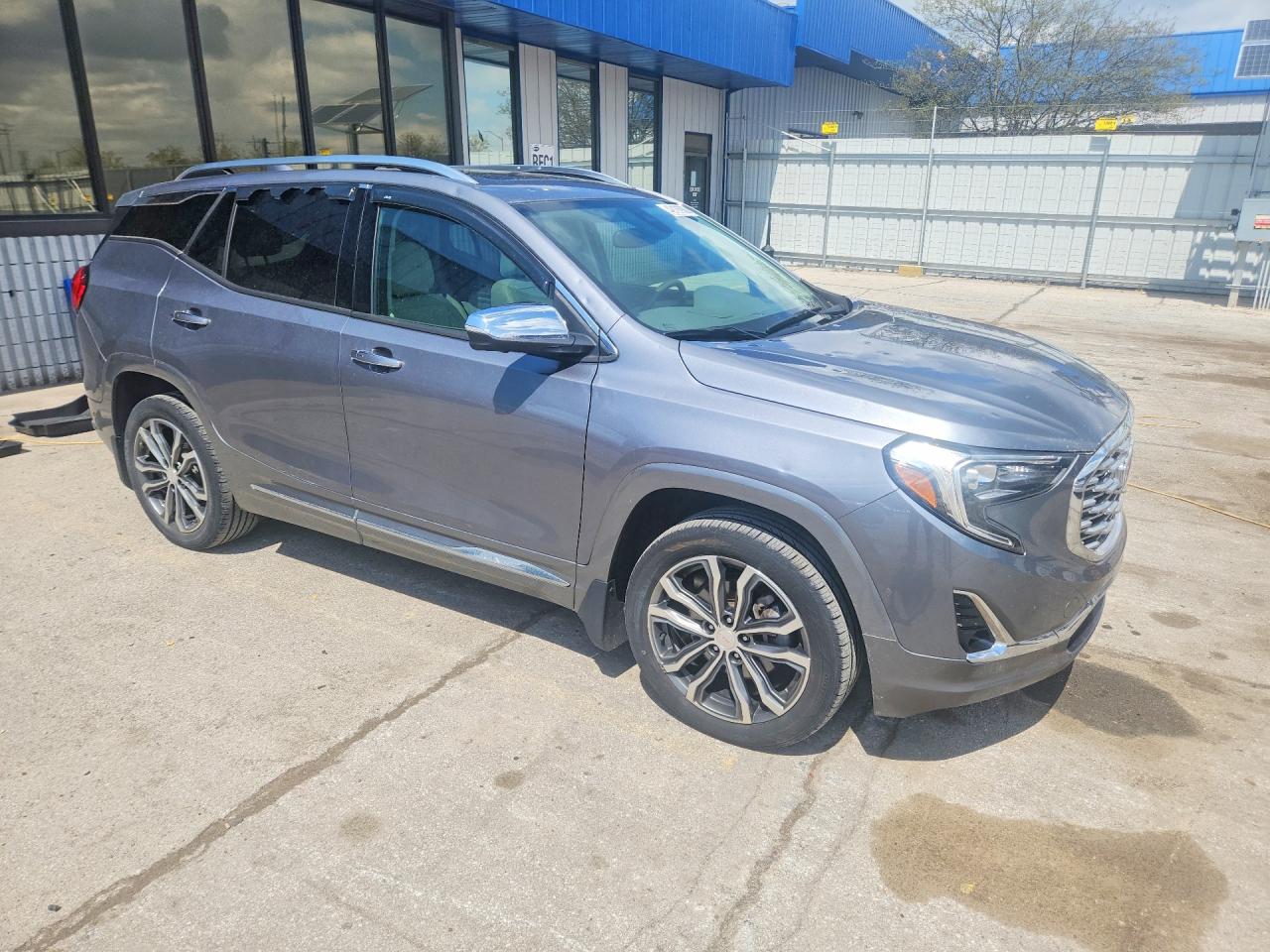 2019 GMC TERRAIN photo 4