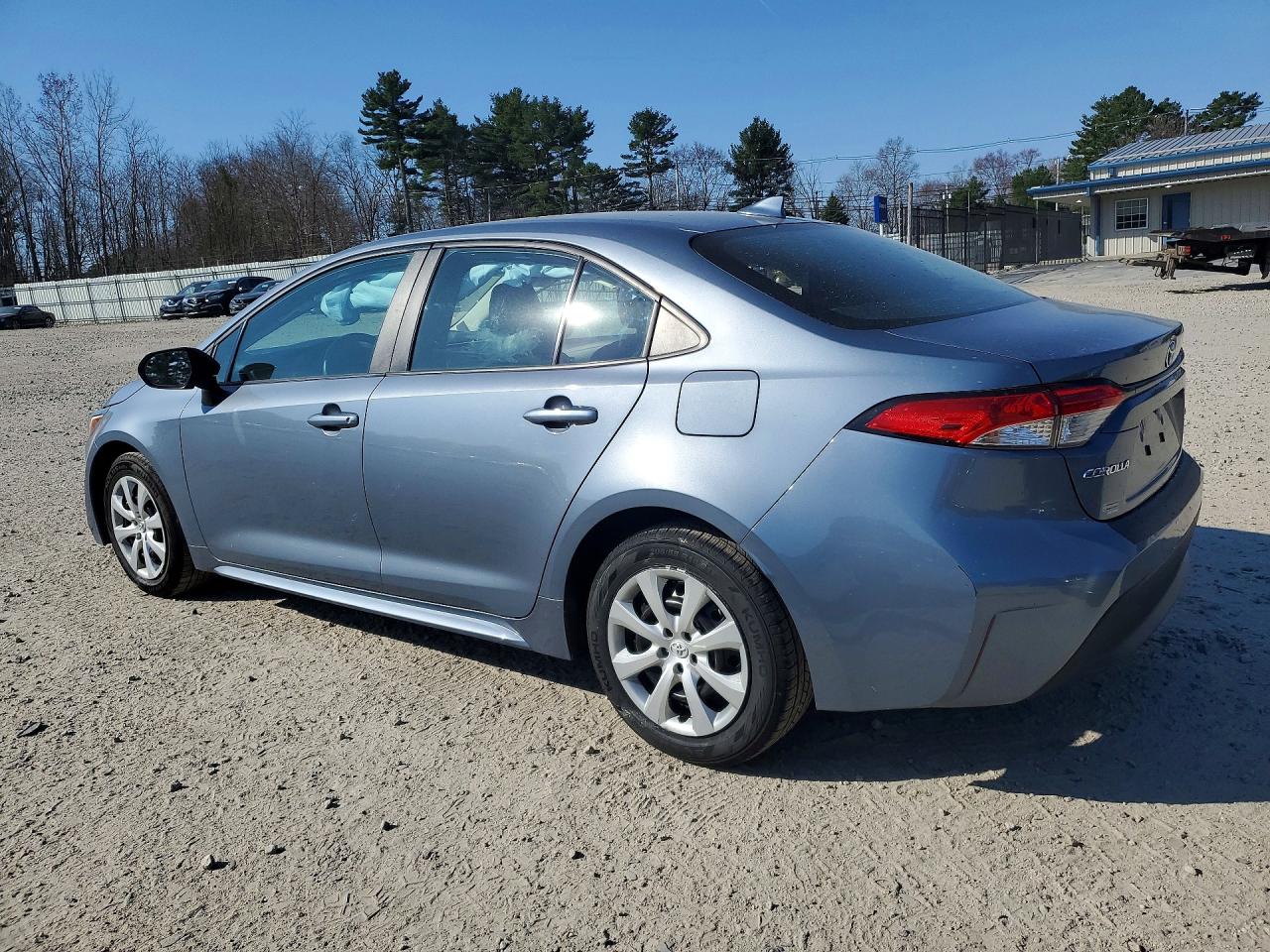 2024 TOYOTA COROLLA LE photo 4