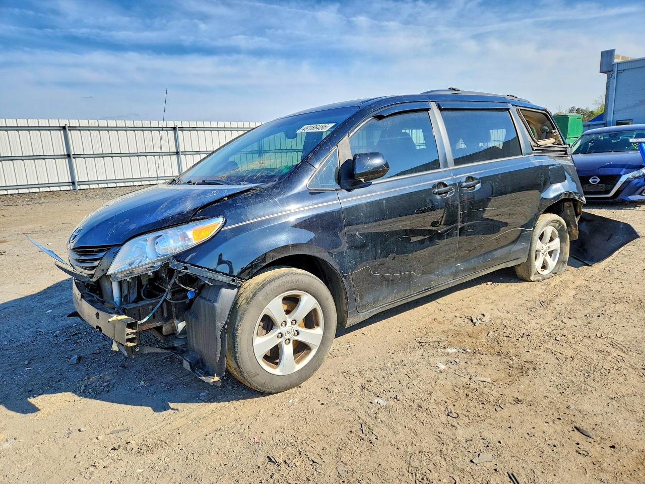 2014 TOYOTA SIENNA