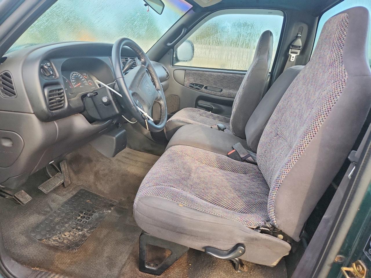 2001 DODGE RAM 1500 photo 13