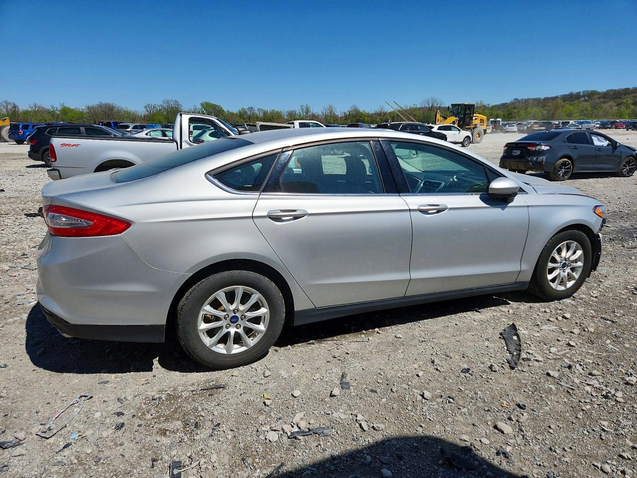 2015 FORD FUSION S photo 5