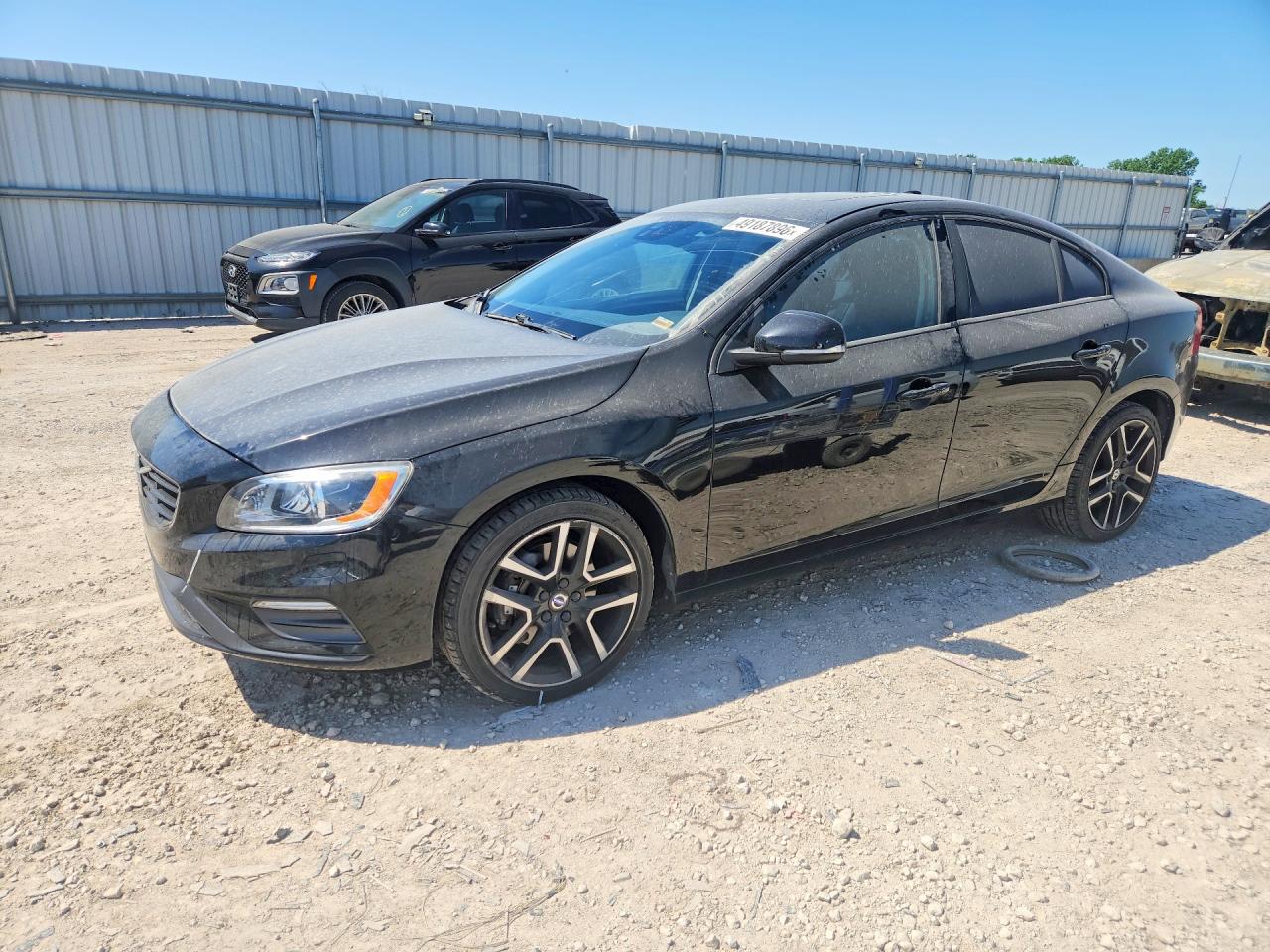 2017 VOLVO S60