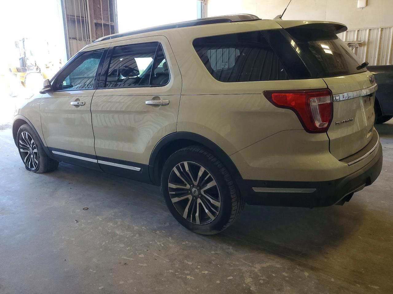 2018 FORD EXPLORER PLATINUM photo 3
