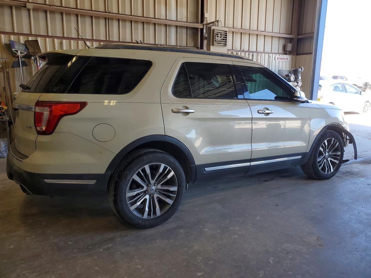 2018 FORD EXPLORER PLATINUM photo 5