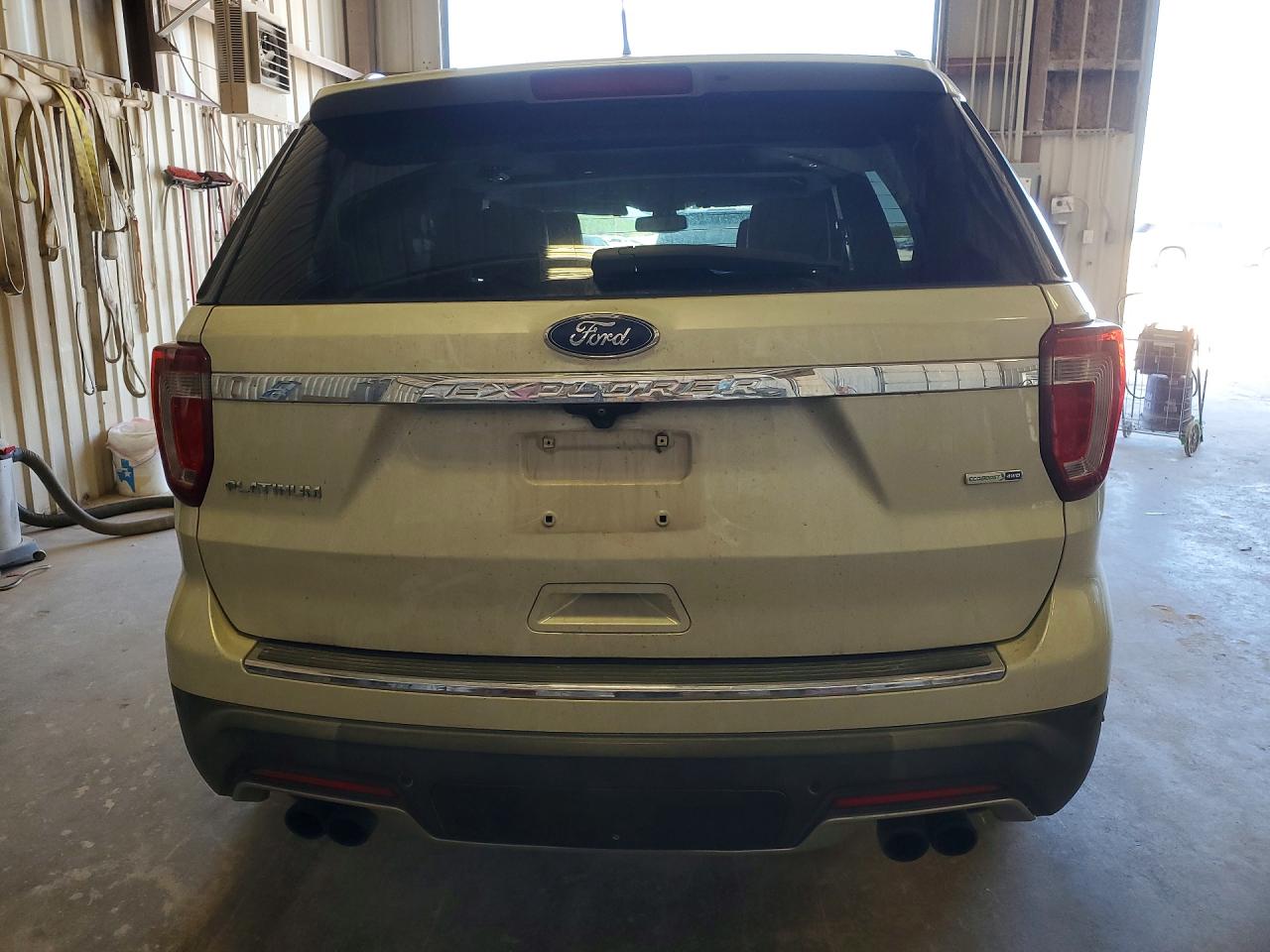 2018 FORD EXPLORER PLATINUM photo 11
