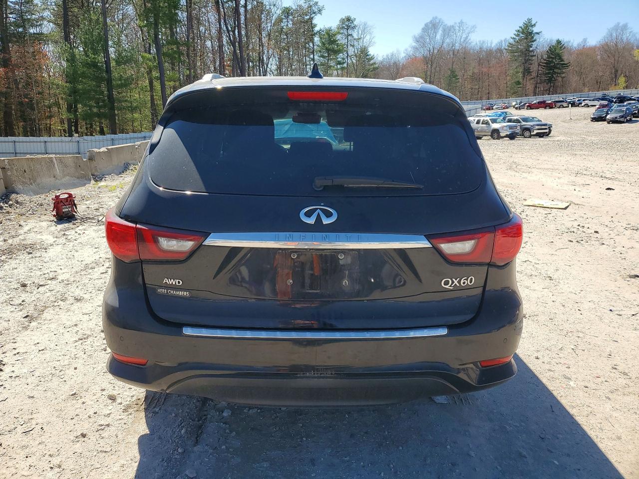 2020 INFINITI QX60 LUXE photo 16