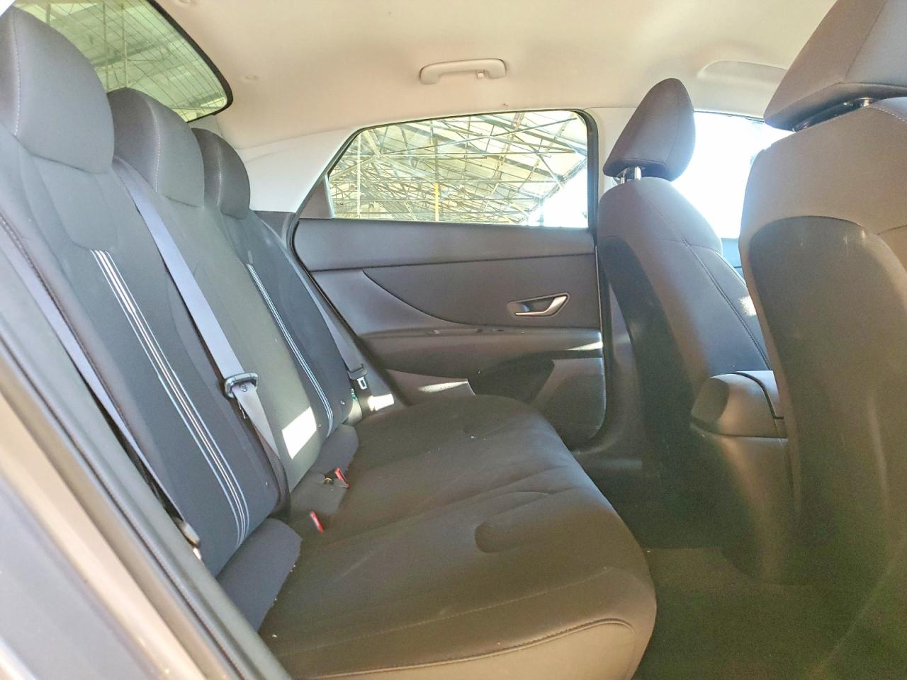 2023 HYUNDAI ELANTRA SEL photo 10