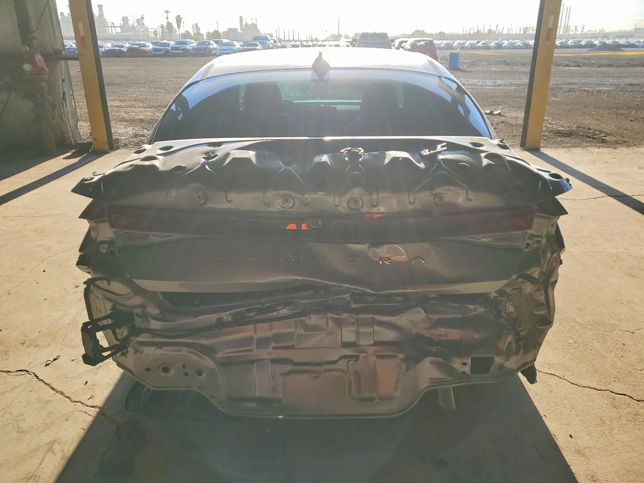 2023 HYUNDAI ELANTRA SEL photo 6