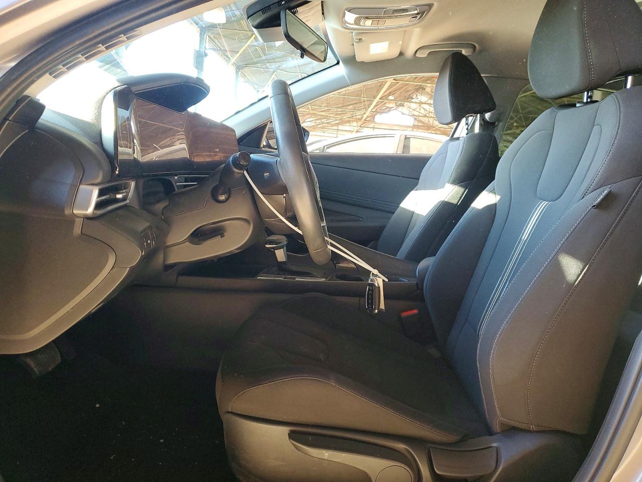 2023 HYUNDAI ELANTRA SEL photo 7