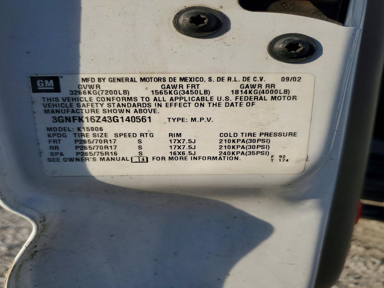 2003 CHEVROLET SUBURBAN K1500 photo 37