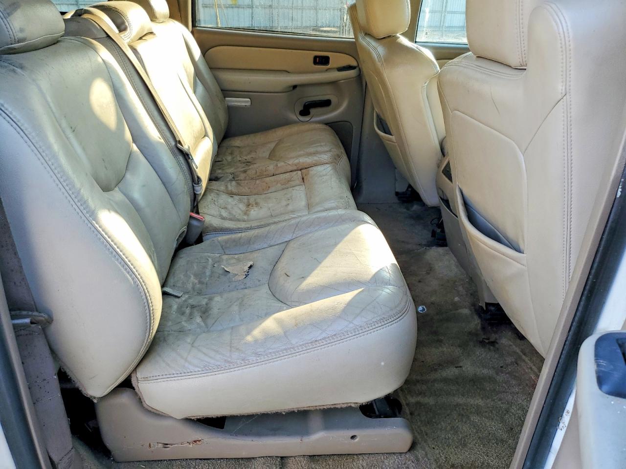 2003 CHEVROLET SUBURBAN K1500 photo 31