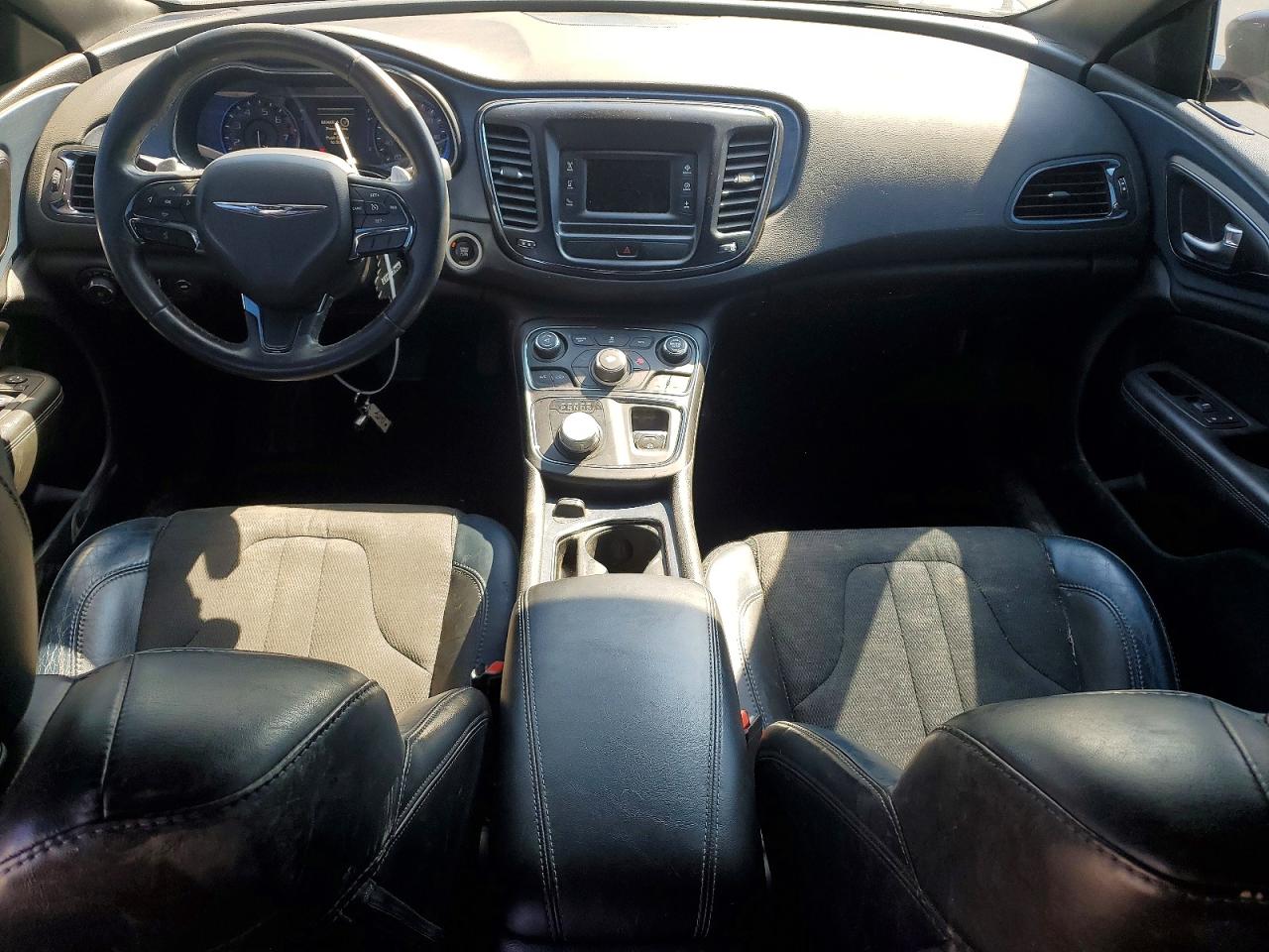 2016 CHRYSLER 200 S photo 15
