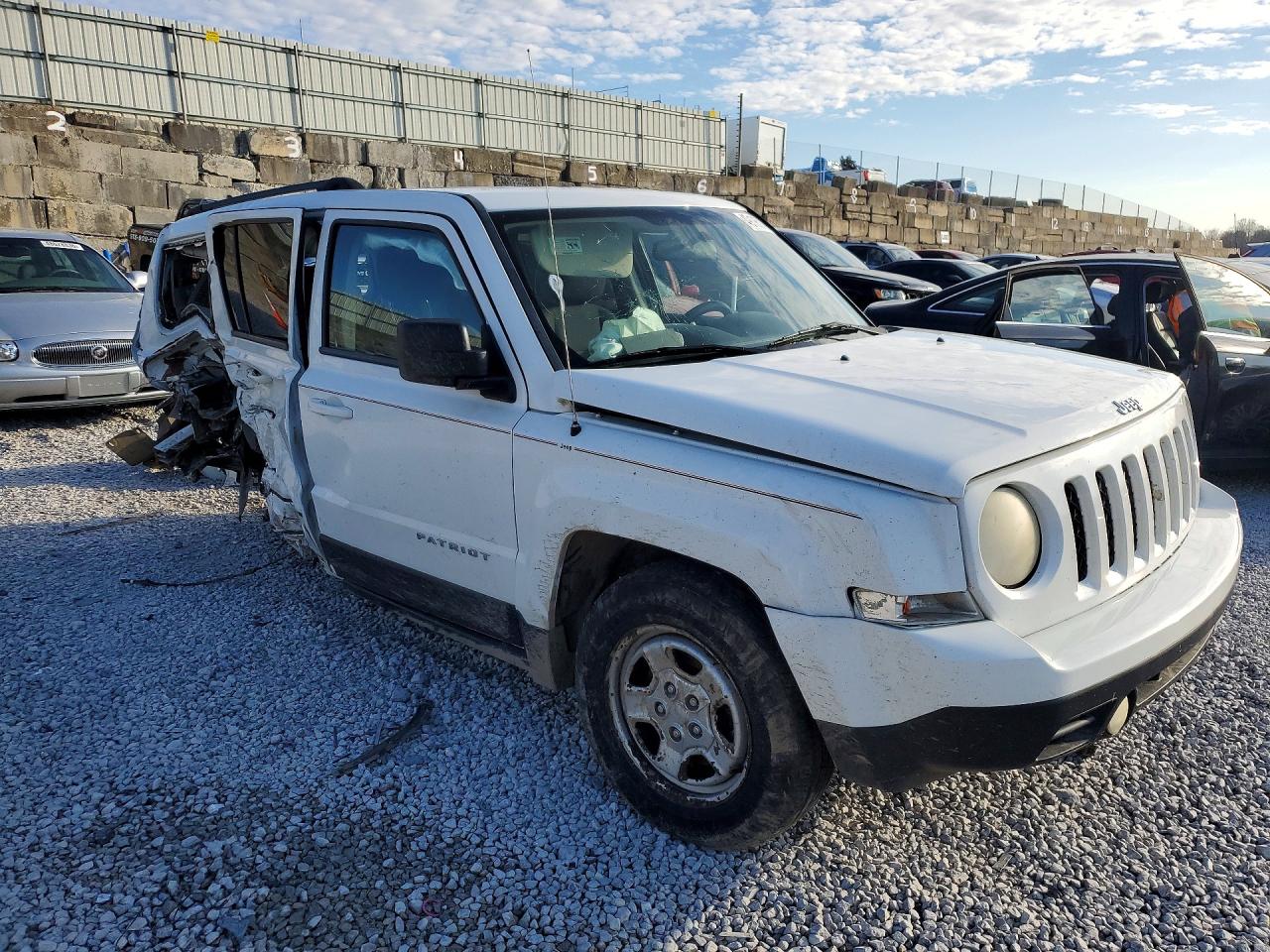 2014 JEEP PATRIOT SPORT photo 7