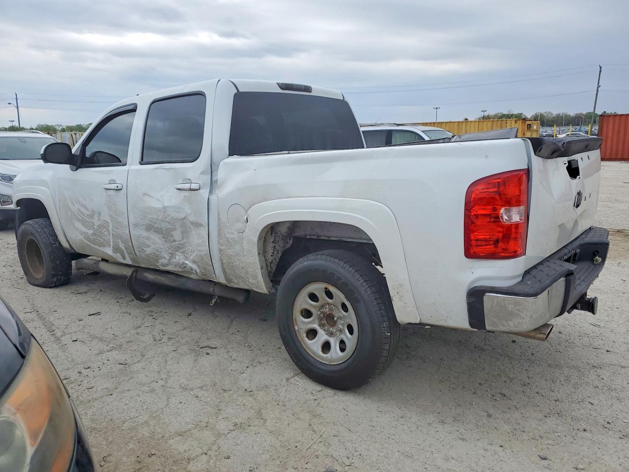 2007 CHEVROLET SILVERADO K1500 CREW CAB photo 3