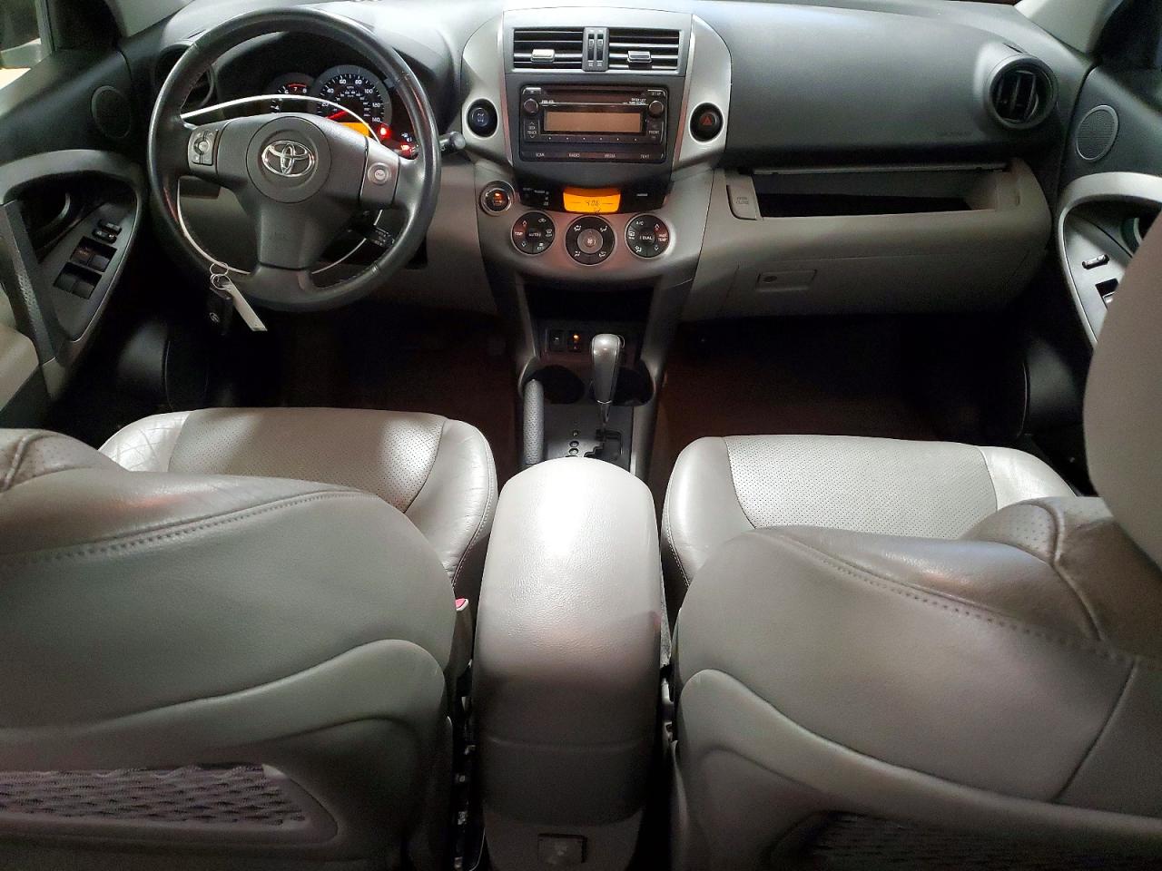 2012 TOYOTA RAV4 photo 8