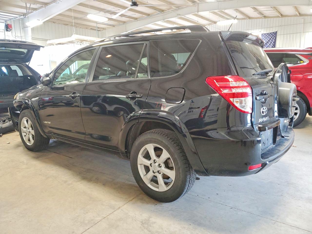 2012 TOYOTA RAV4 photo 2