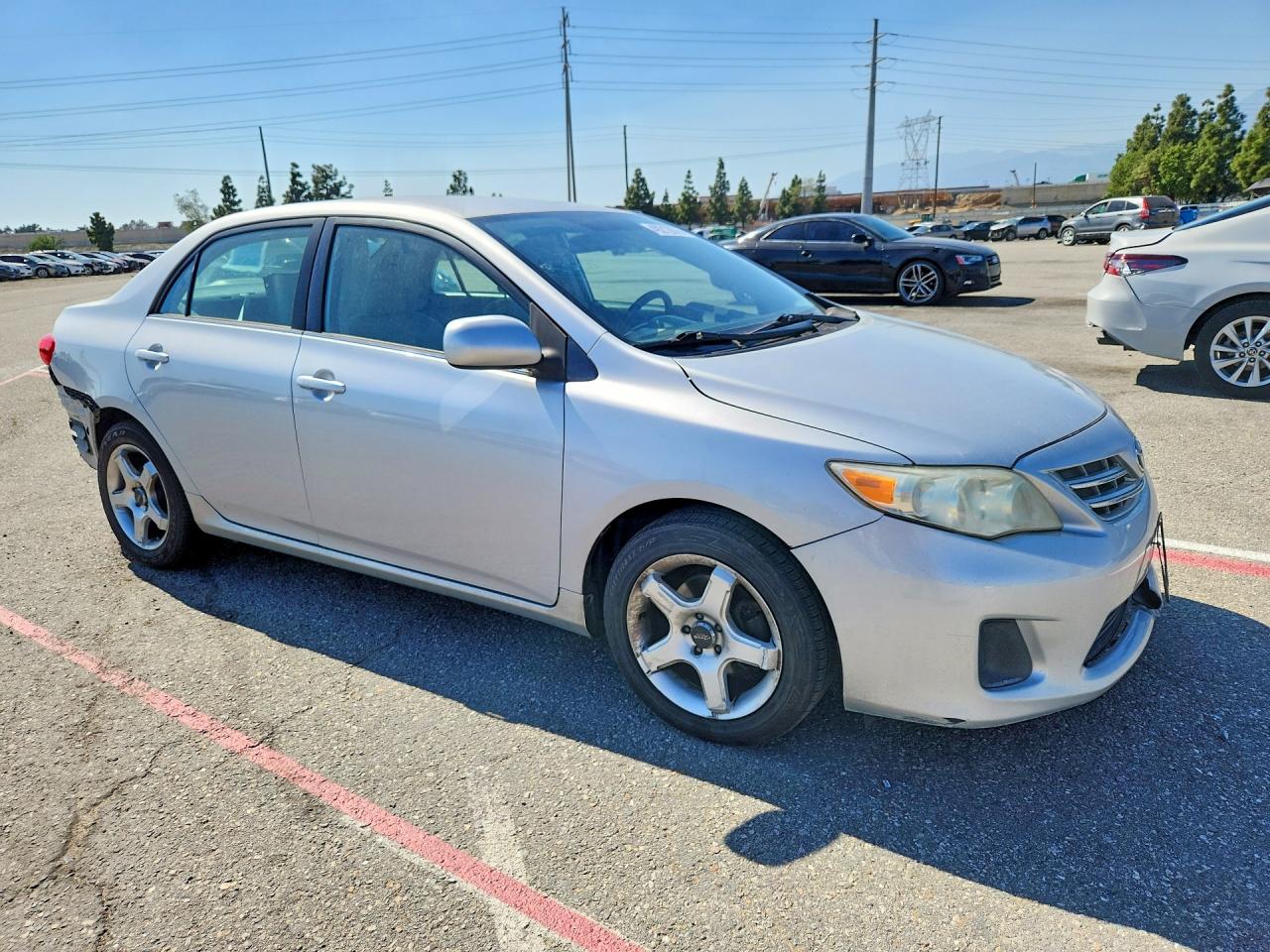 2013 TOYOTA COROLLA LE photo 7