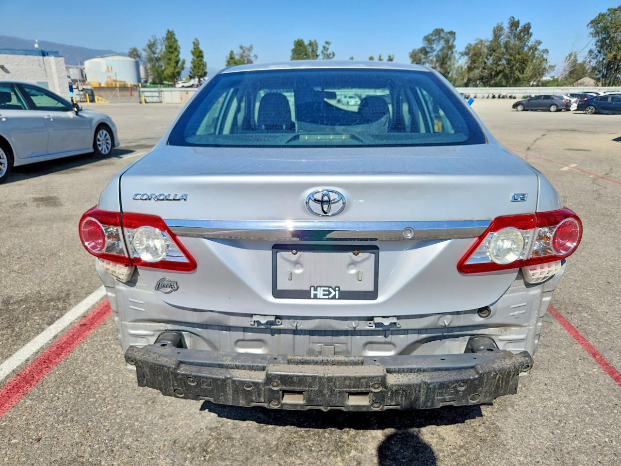2013 TOYOTA COROLLA LE photo 11