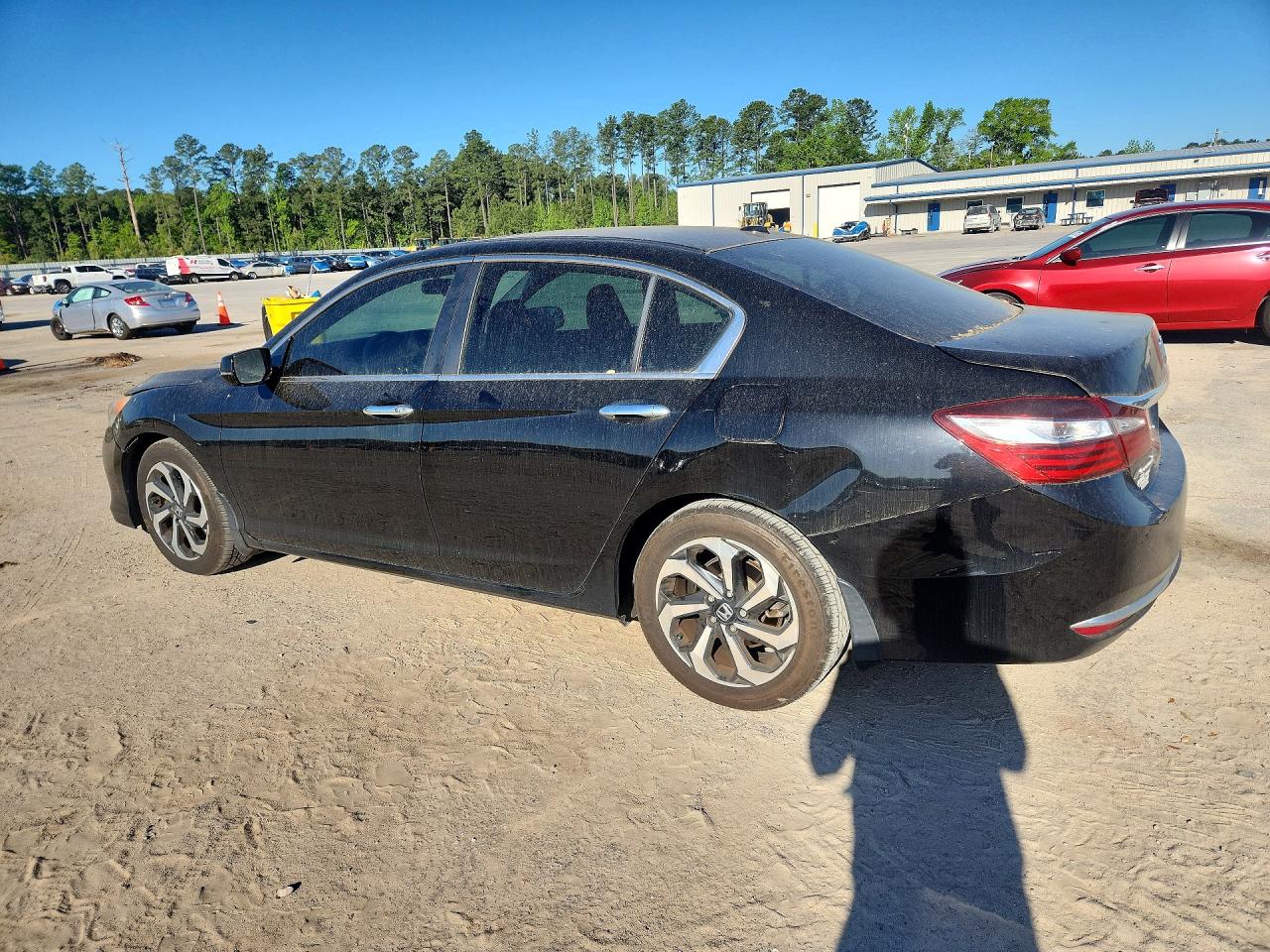 2017 HONDA ACCORD EX photo 2