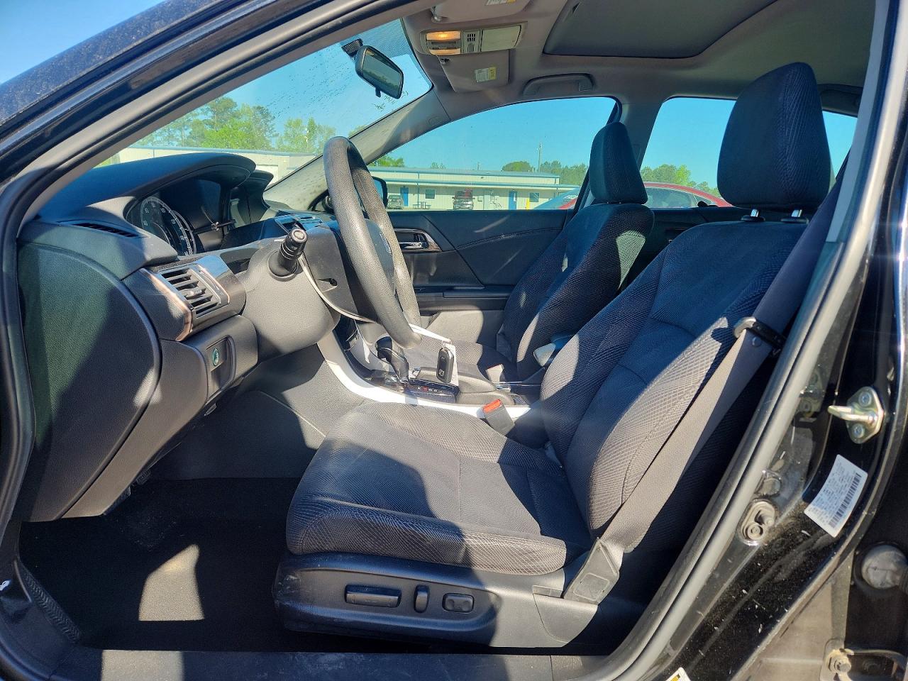 2017 HONDA ACCORD EX photo 7