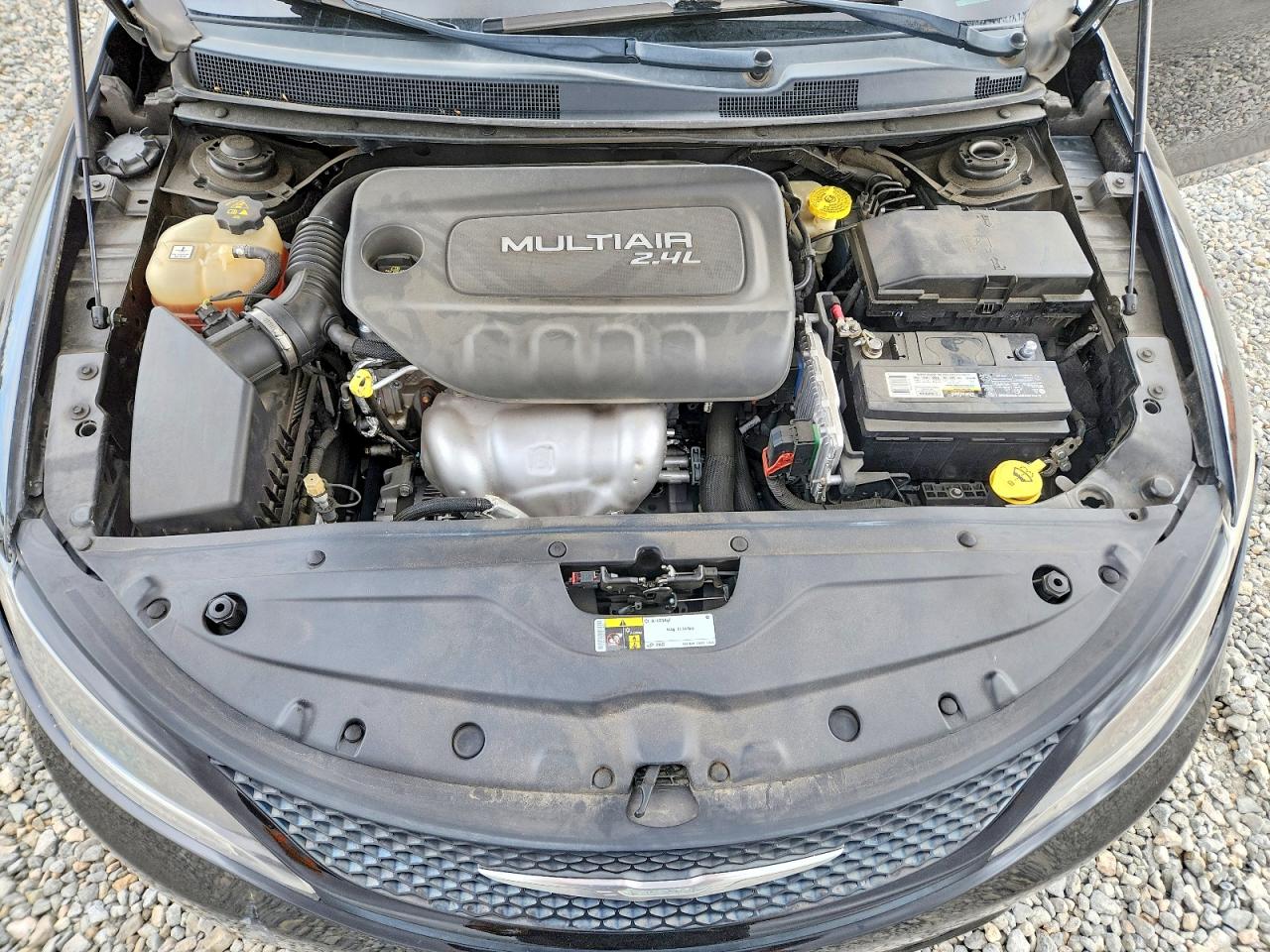 2015 CHRYSLER 200 S photo 21