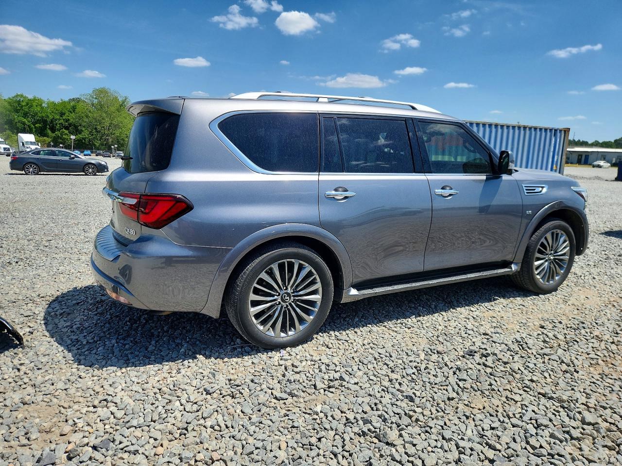 2019 INFINITI QX80 LUXE photo 7