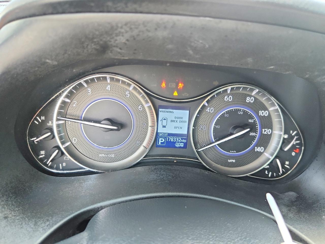 2019 INFINITI QX80 LUXE photo 25