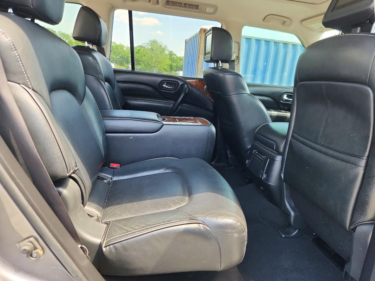 2019 INFINITI QX80 LUXE photo 31