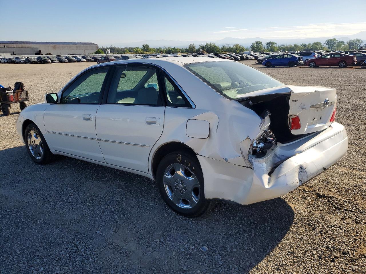 2004 TOYOTA AVALON XLS photo 3