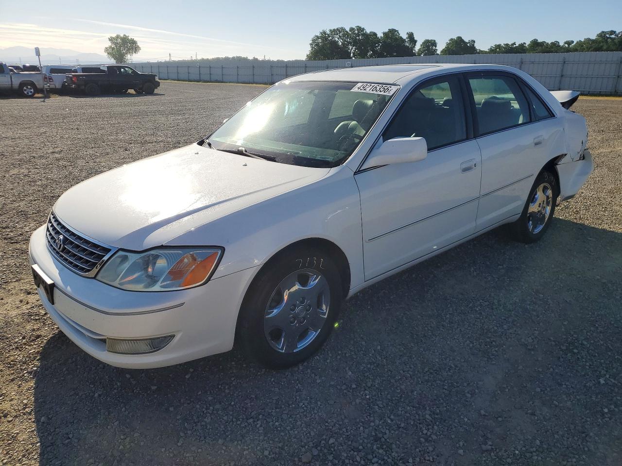 2004 TOYOTA AVALON