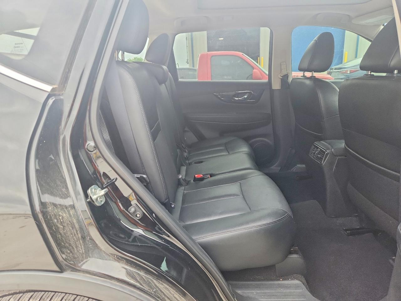 2018 NISSAN ROGUE SL photo 11