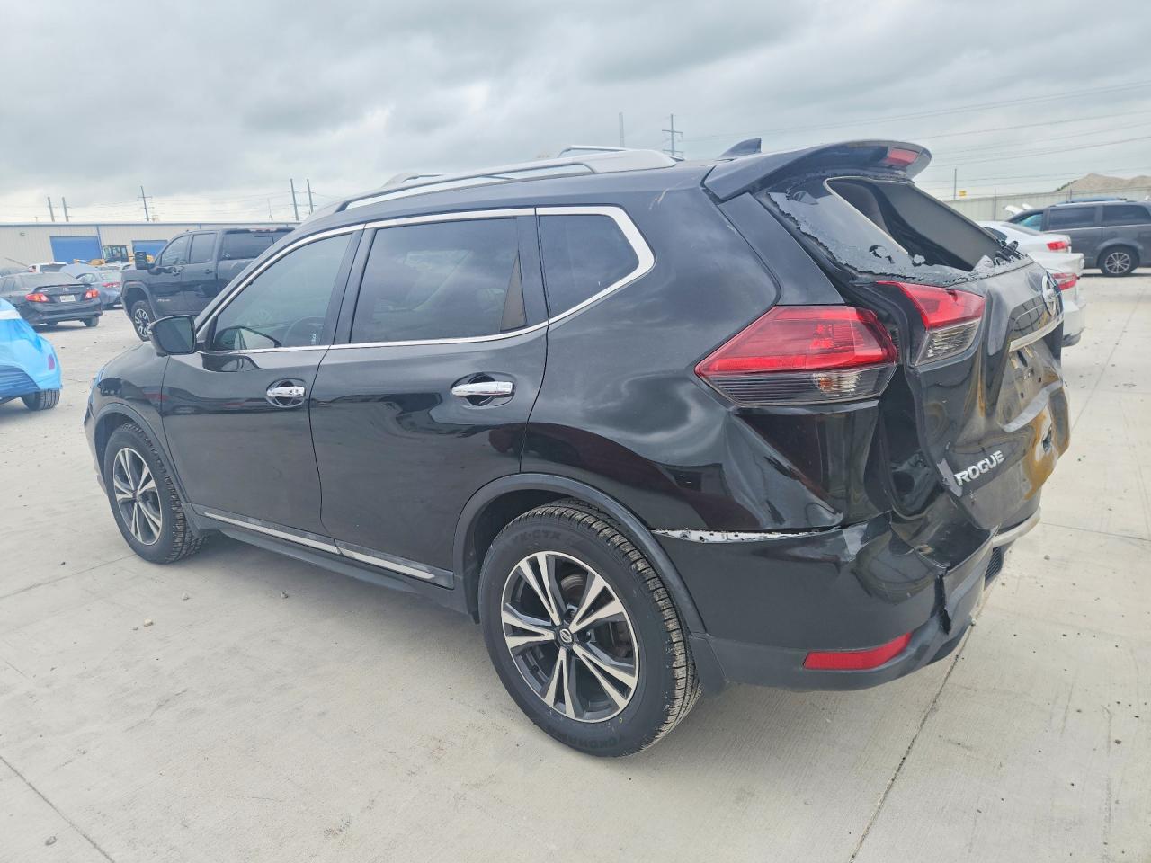 2018 NISSAN ROGUE SL photo 2