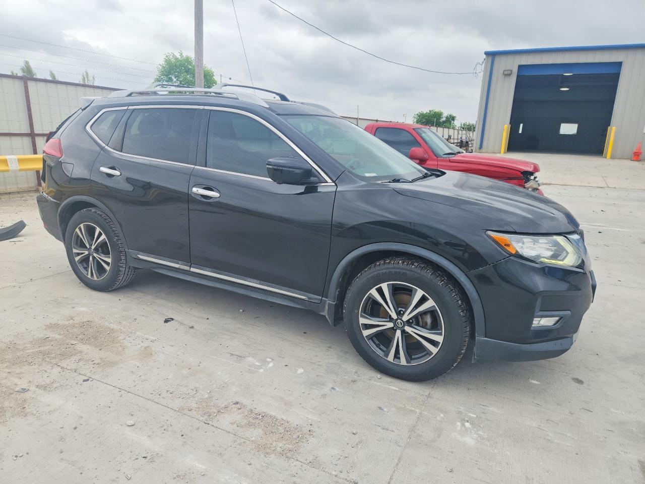2018 NISSAN ROGUE SL photo 4