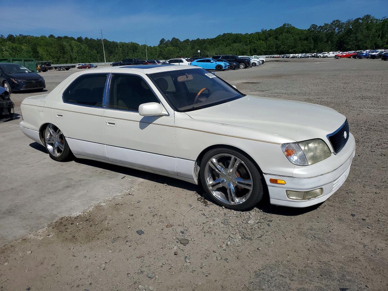1999 LEXUS LS 400 photo 10