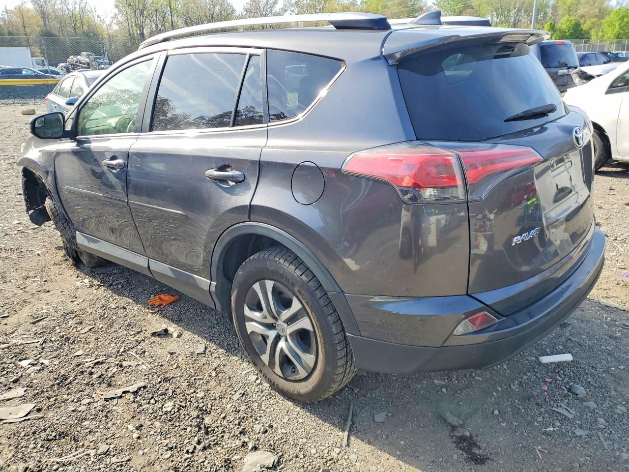 2017 TOYOTA RAV4 LE photo 3