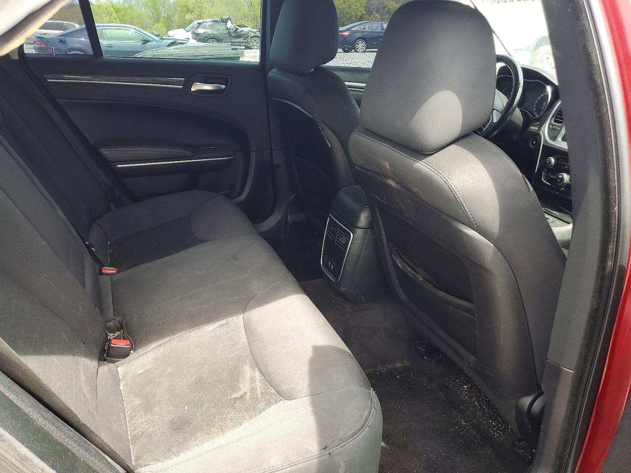 2018 CHRYSLER 300 TOURING photo 28