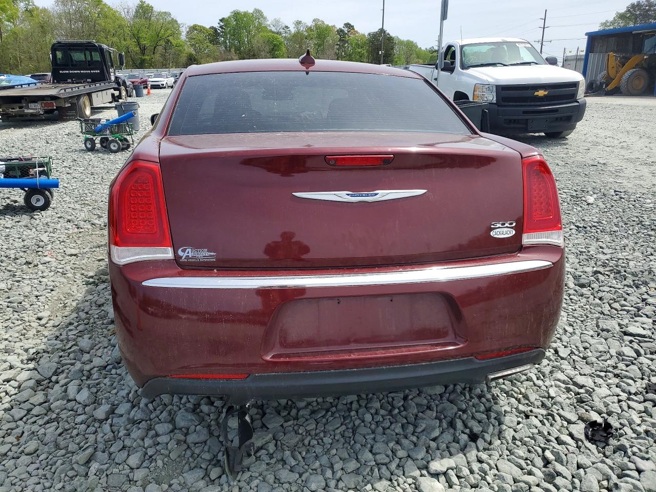 2018 CHRYSLER 300 TOURING photo 16