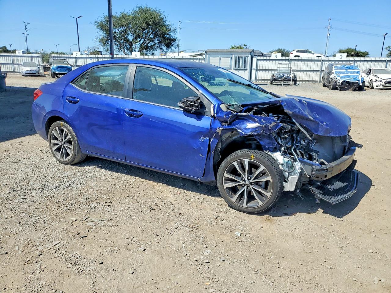 2017 TOYOTA COROLLA SE photo 10