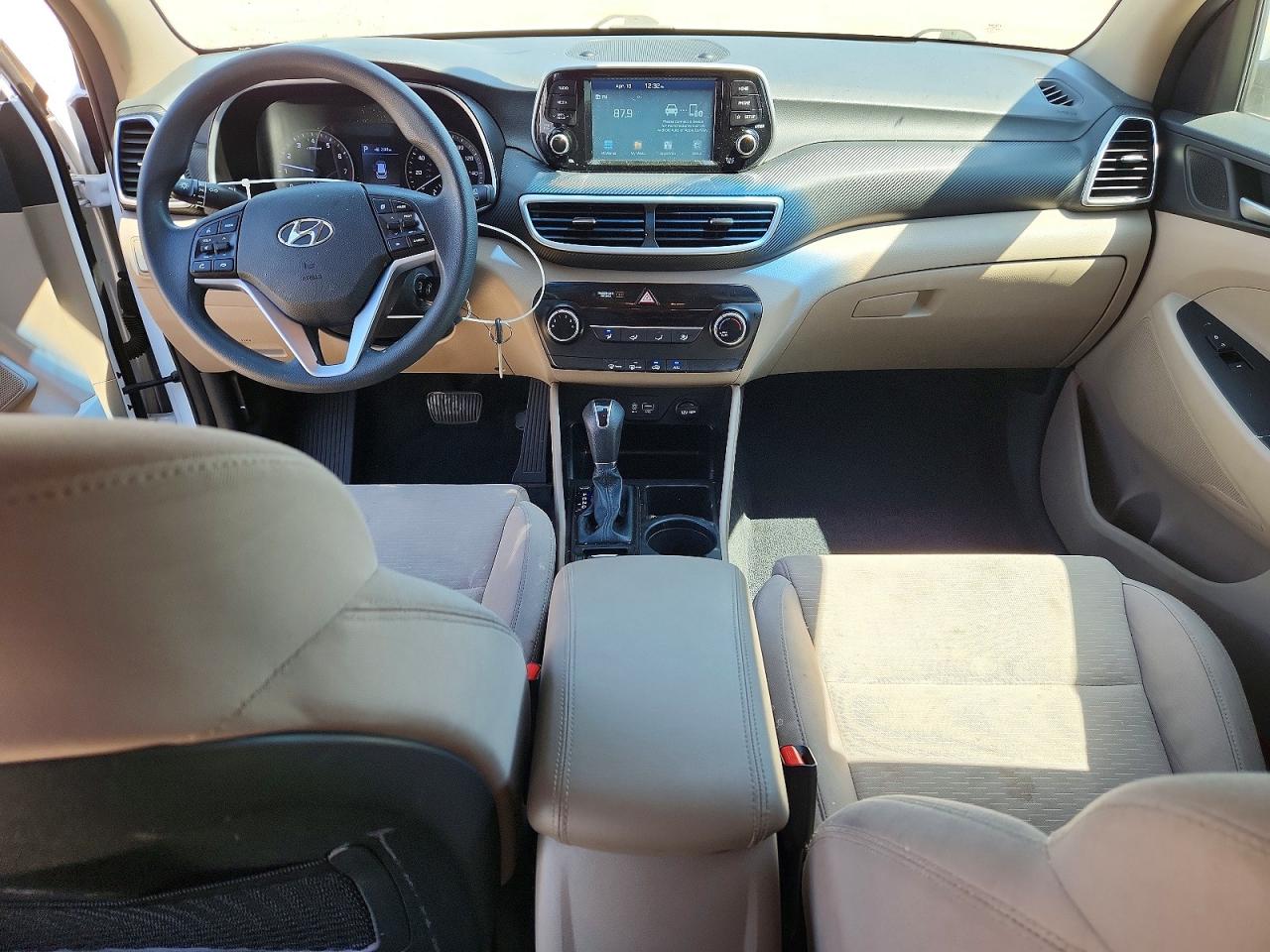 2019 HYUNDAI TUCSON SE photo 8