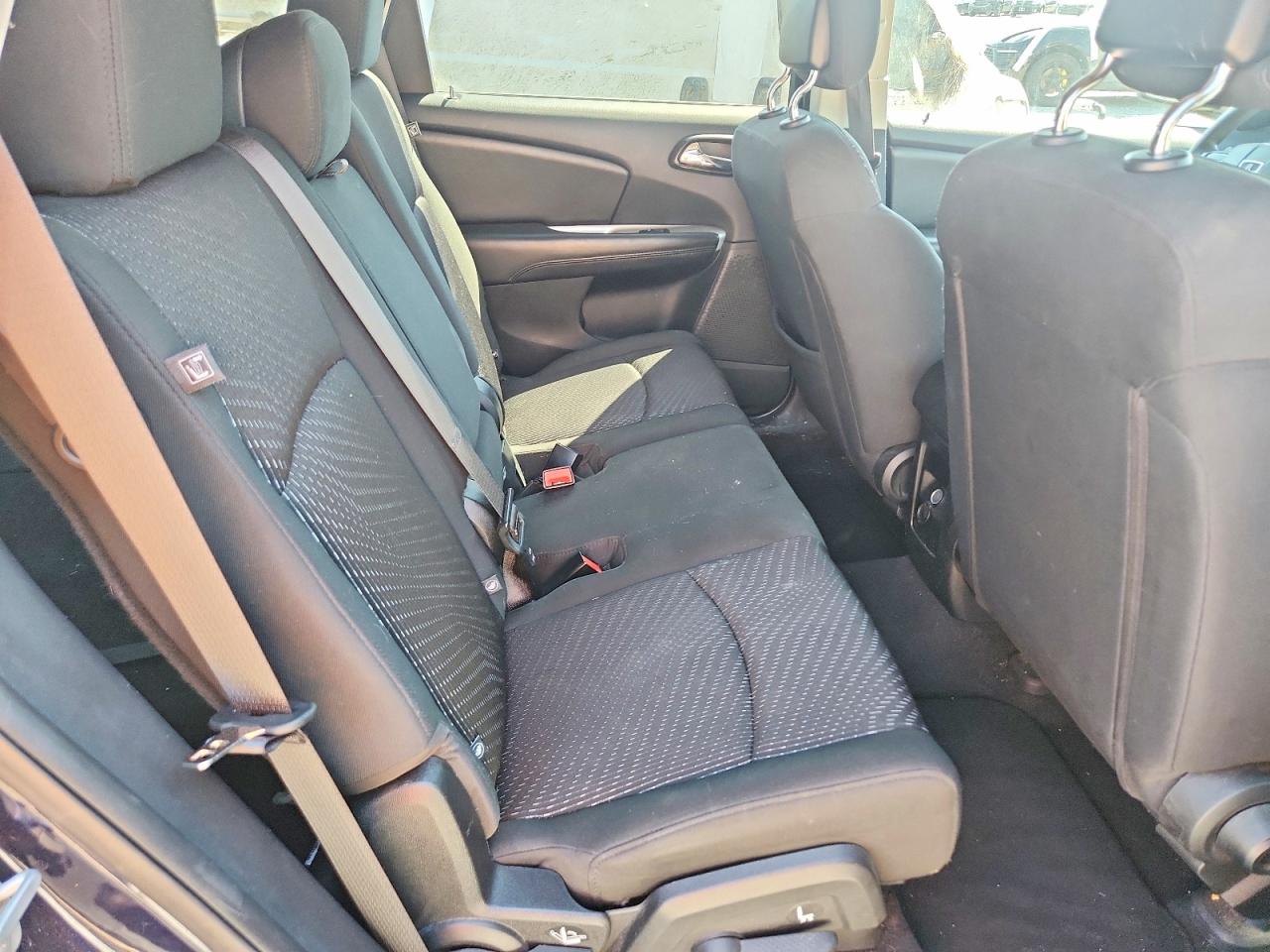 2018 DODGE JOURNEY SE photo 31