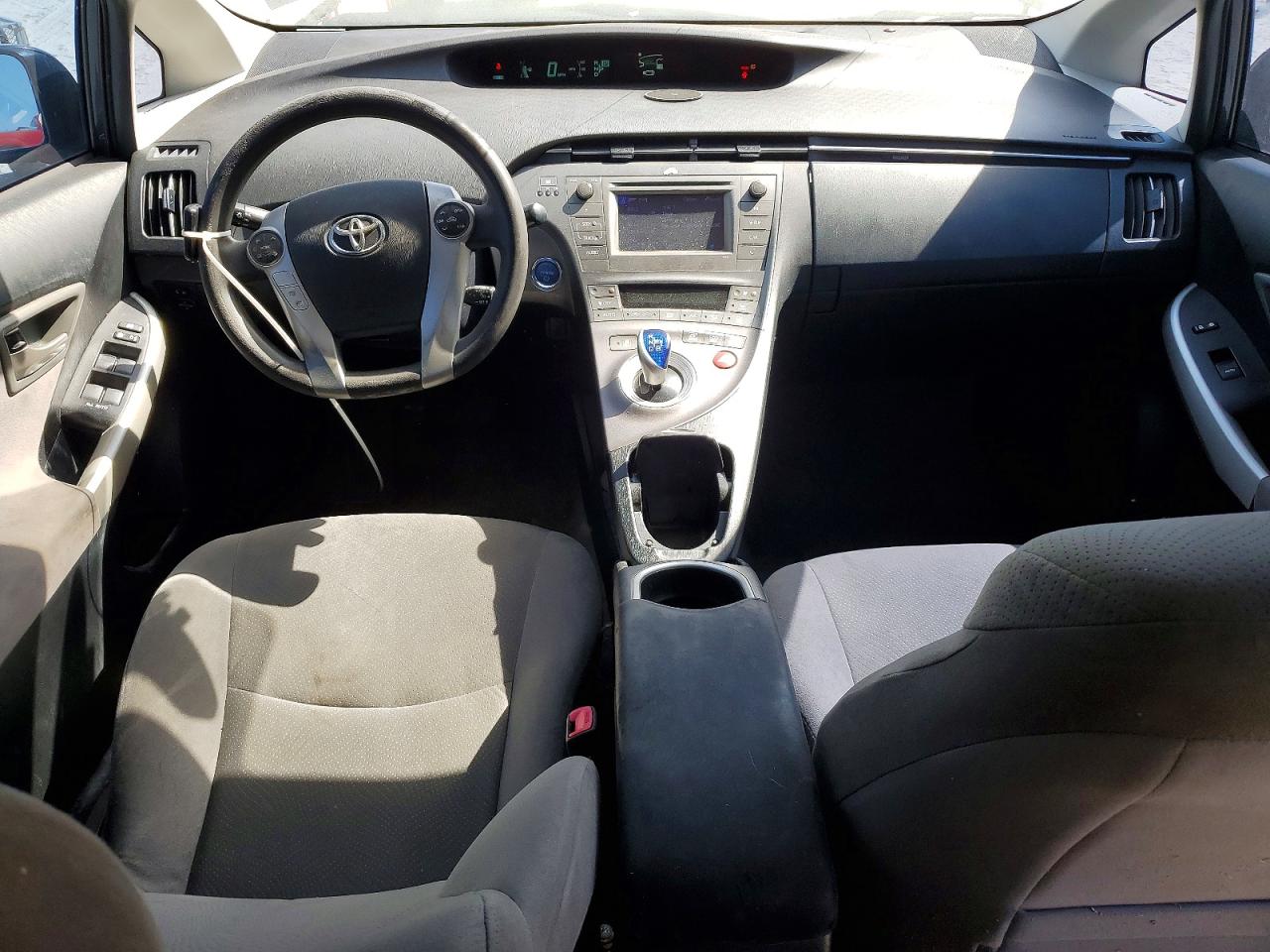 2013 TOYOTA PRIUS TWO photo 15