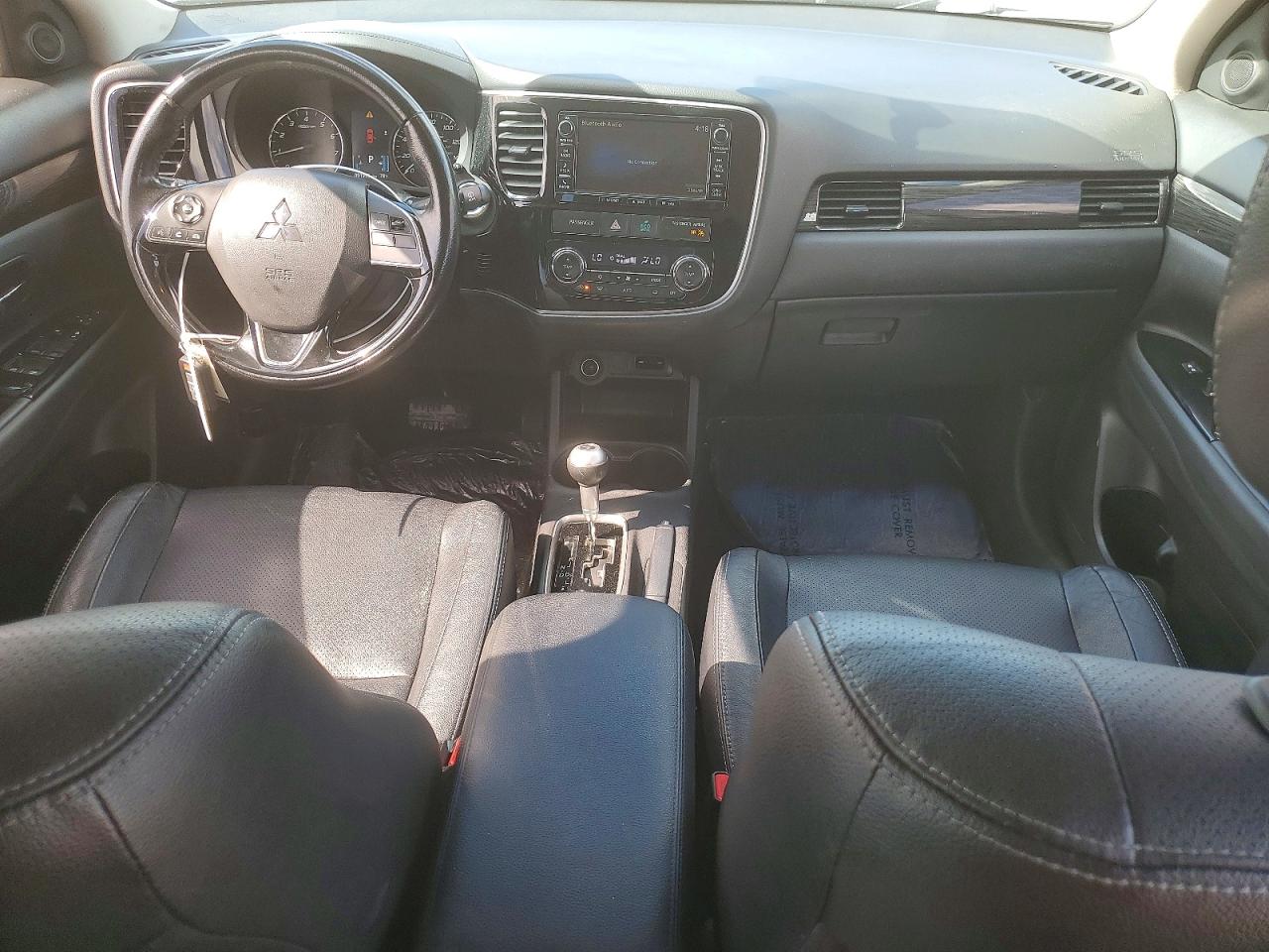 2016 MITSUBISHI OUTLANDER SE photo 8