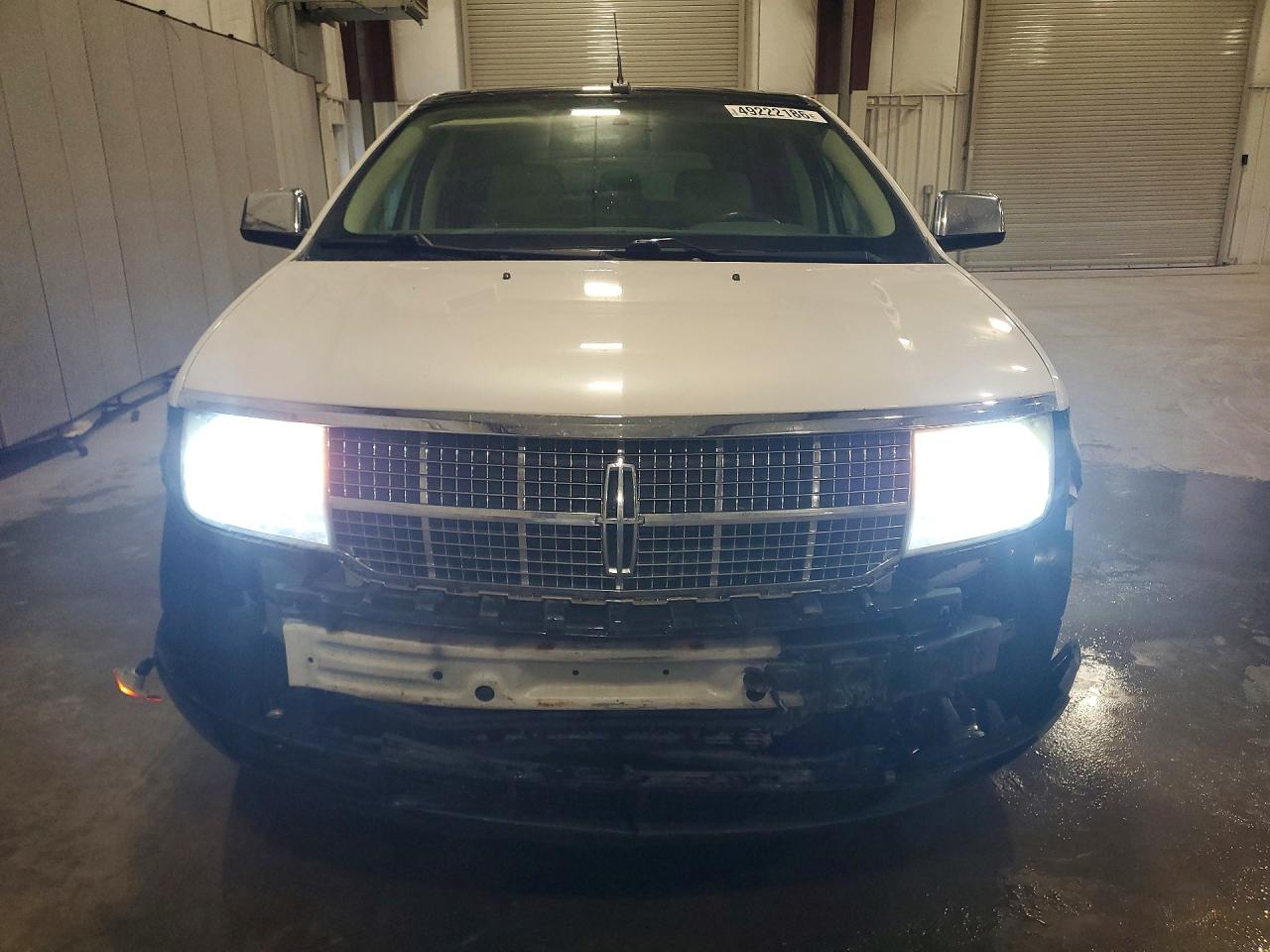 2010 LINCOLN TOWNHOUSE MKX photo 9