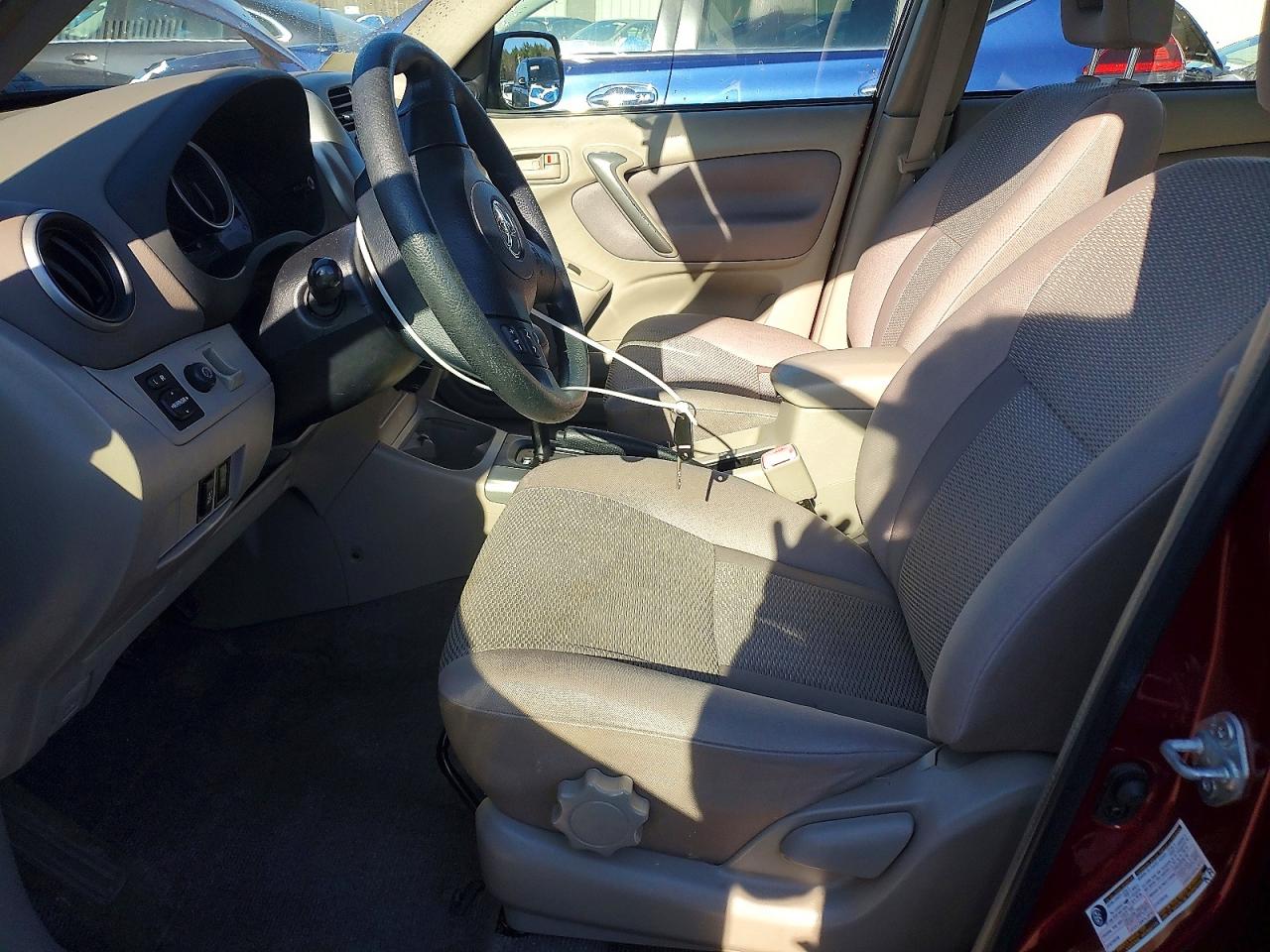 2004 TOYOTA RAV4 BASE photo 13