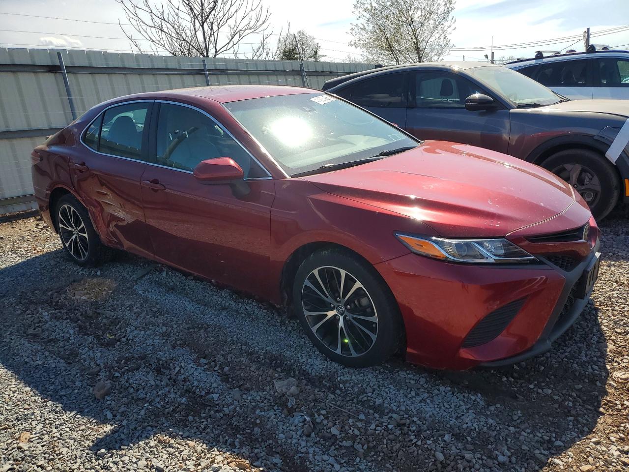 2018 TOYOTA CAMRY SE photo 10