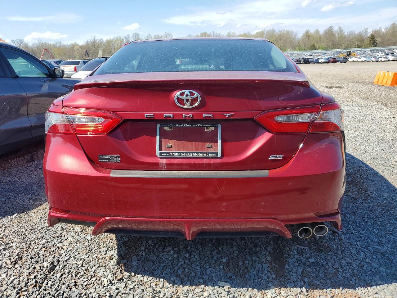 2018 TOYOTA CAMRY SE photo 16