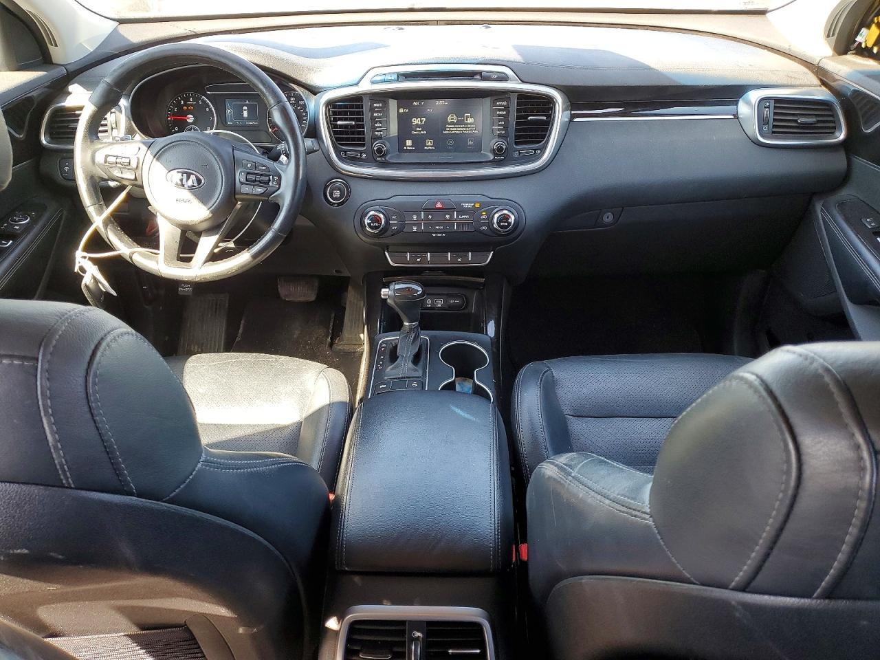 2017 KIA SORENTO EX photo 8