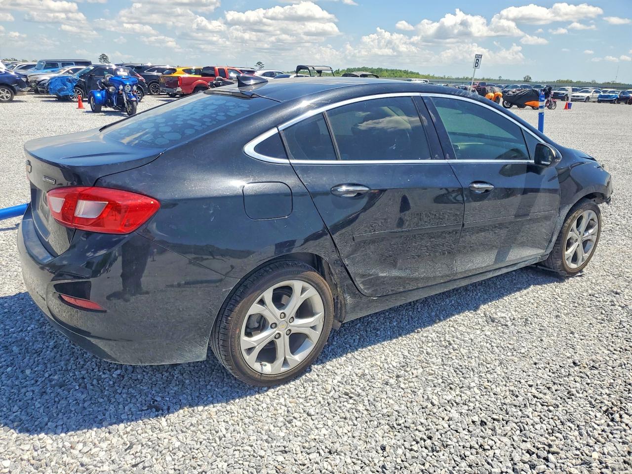 2017 CHEVROLET CRUZE PREMIER photo 7