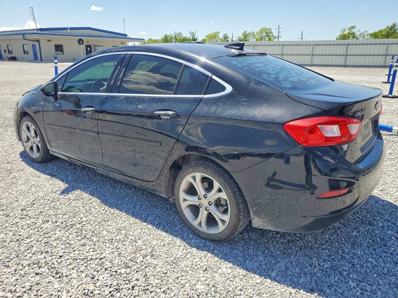 2017 CHEVROLET CRUZE PREMIER photo 4